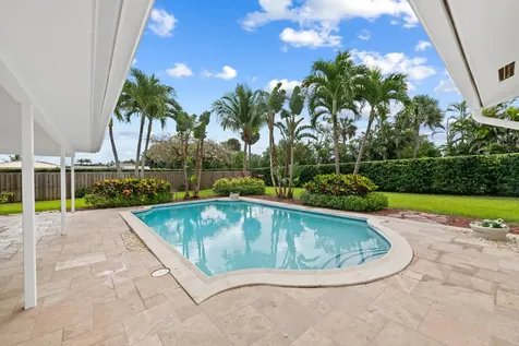 5660 SW 9th Street Plantation FL 33317