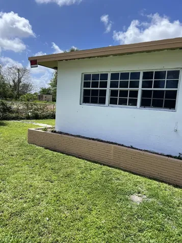 151 NW 31st Avenue Lauderhill FL 33311