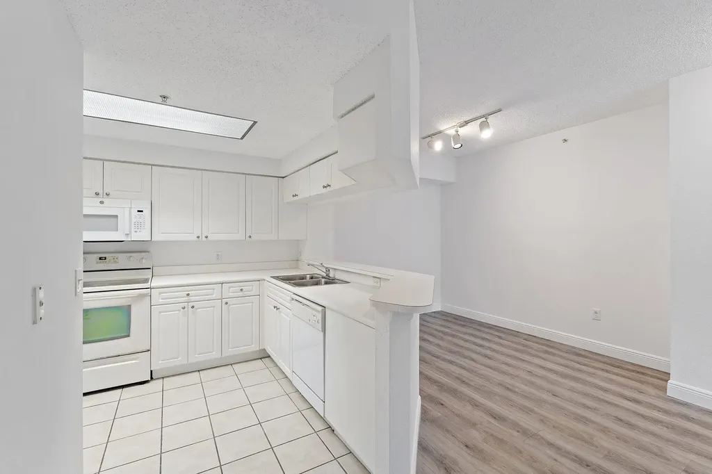 2730 Anzio Court Palm Beach Gardens FL 33410