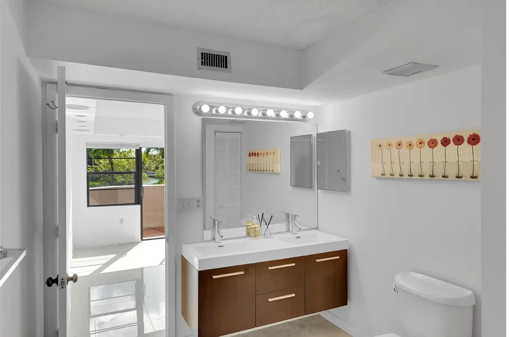 6654 Villa Sonrisa Drive Boca Raton FL 33433