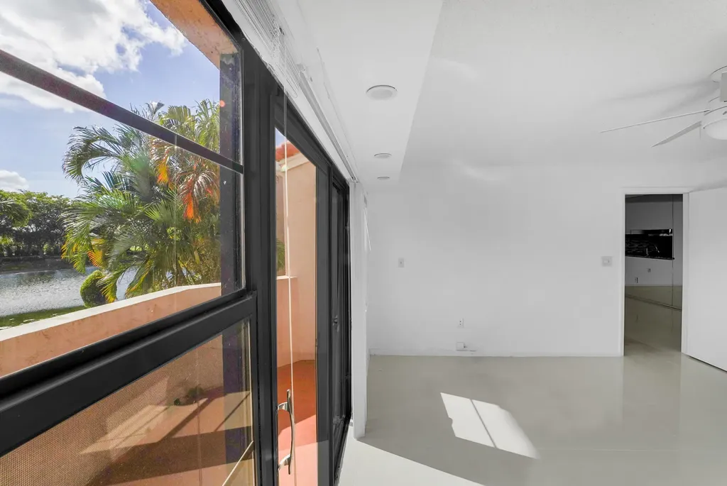 6654 Villa Sonrisa Drive Boca Raton FL 33433