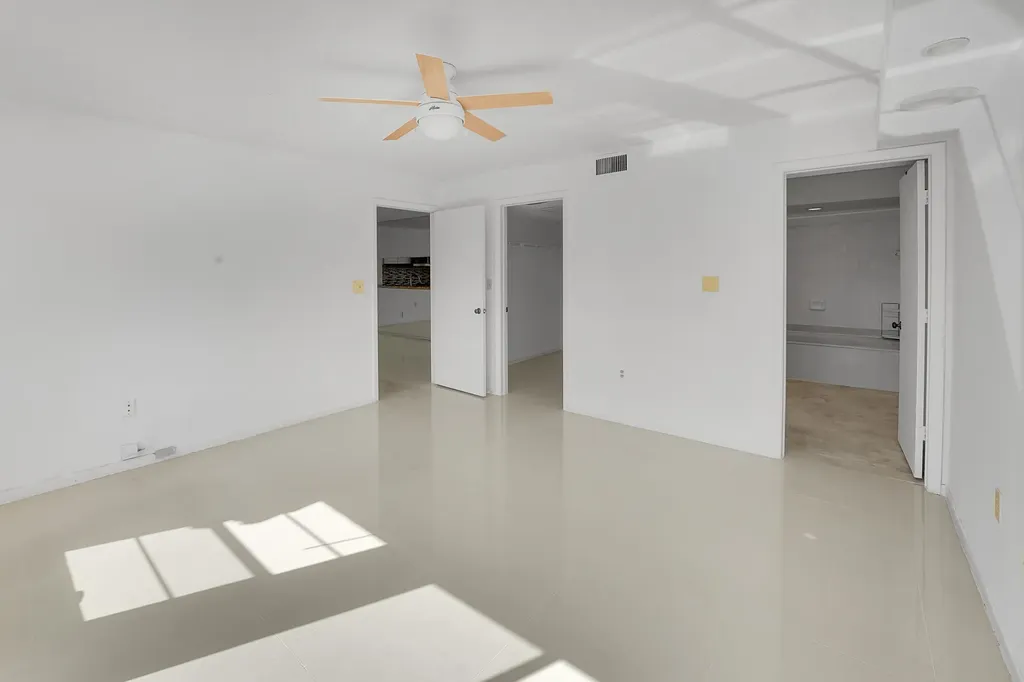 6654 Villa Sonrisa Drive Boca Raton FL 33433
