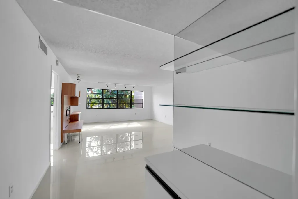 6654 Villa Sonrisa Drive Boca Raton FL 33433