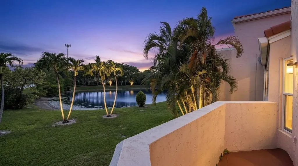 6654 Villa Sonrisa Drive Boca Raton FL 33433