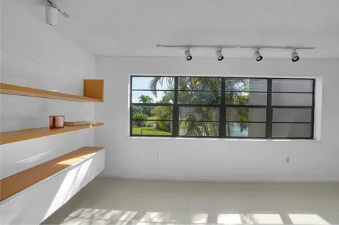 6654 Villa Sonrisa Drive Boca Raton FL 33433