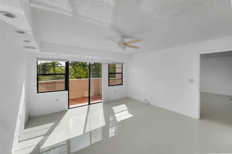 6654 Villa Sonrisa Drive Boca Raton FL 33433
