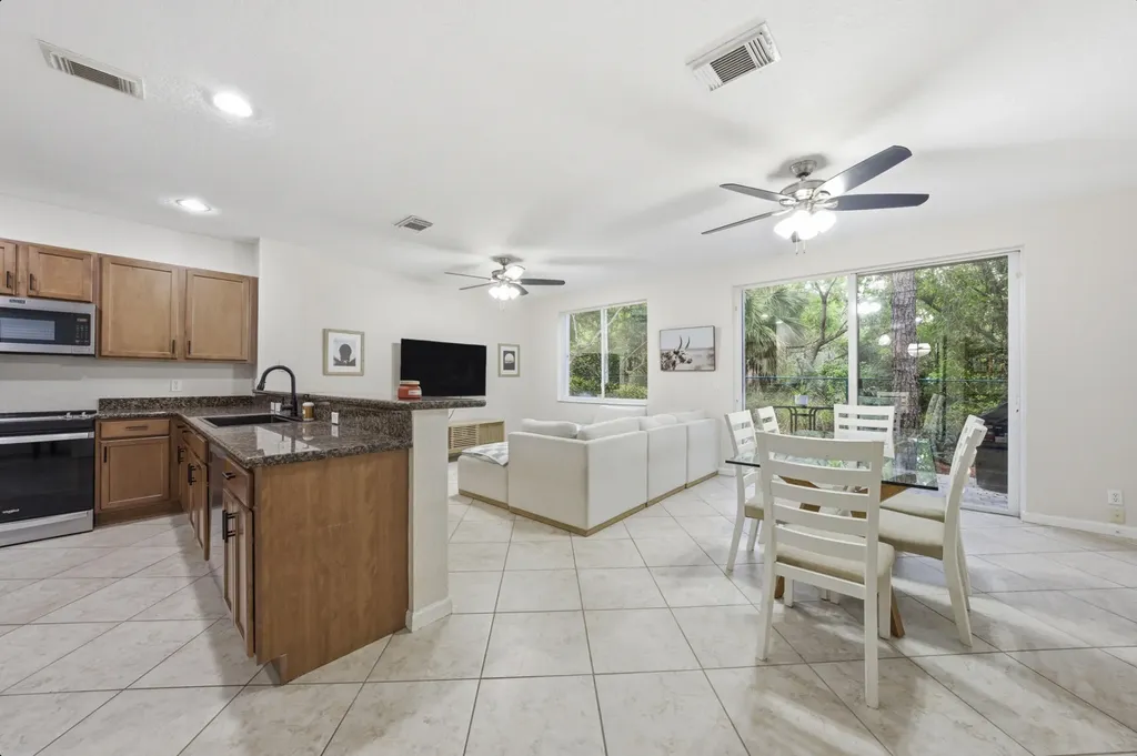 3084 N Evergreen Circle Boynton Beach FL 33426