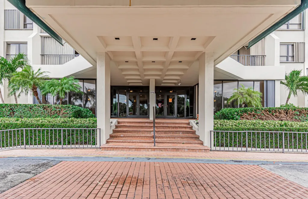 5600 N Flagler Drive West Palm Beach FL 33407