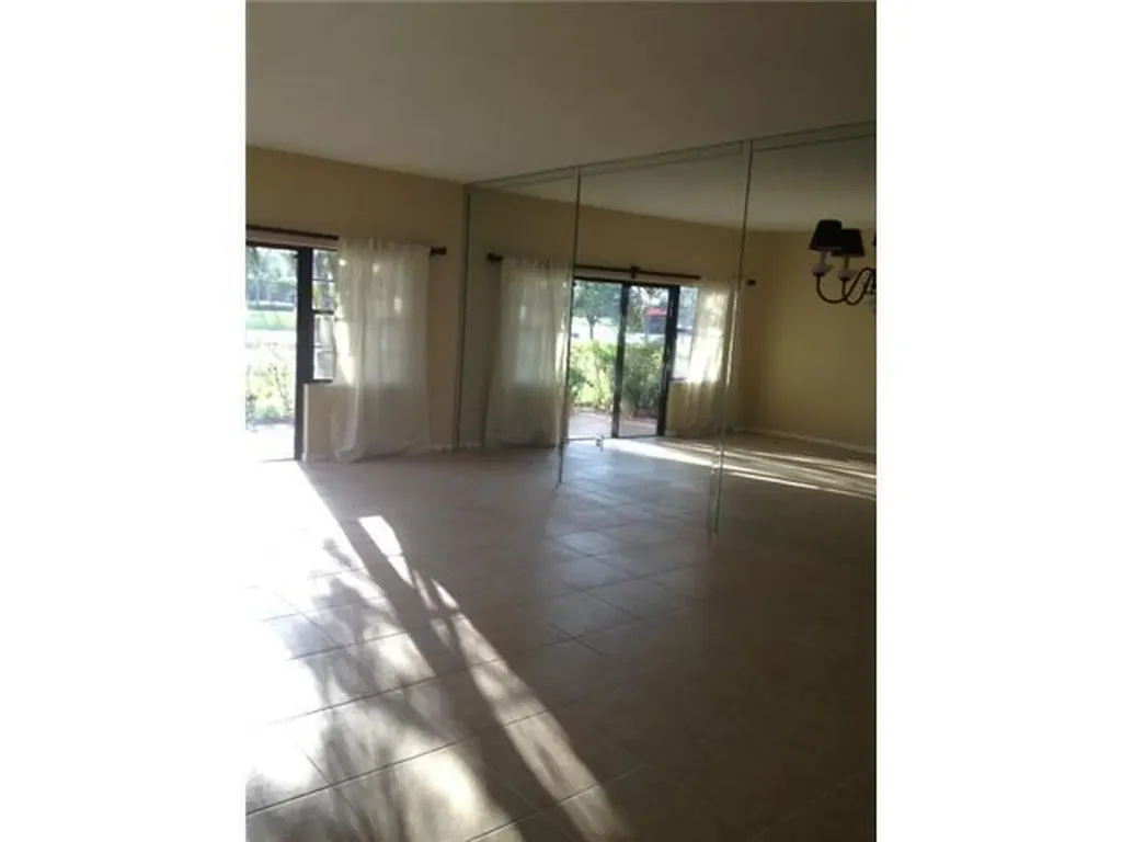 6654 Villa Sonrisa Drive Boca Raton FL 33433