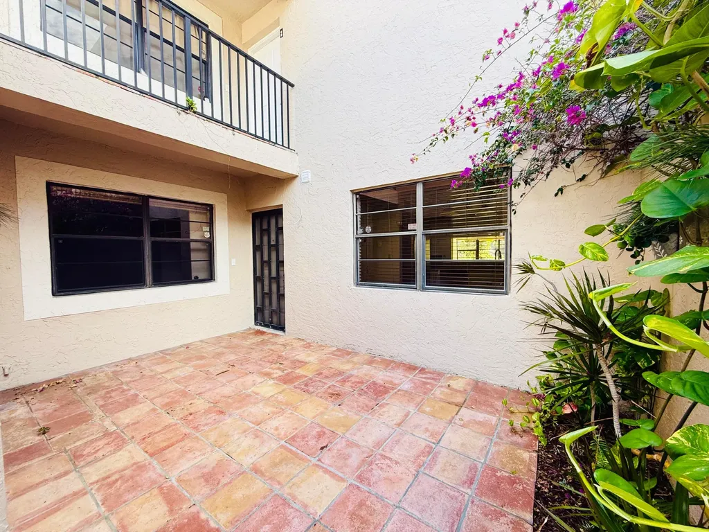 6654 Villa Sonrisa Drive Boca Raton FL 33433