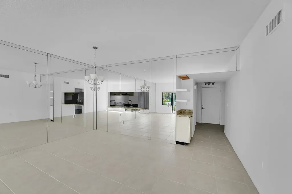 6654 Villa Sonrisa Drive Boca Raton FL 33433