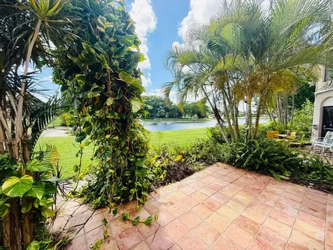 6654 Villa Sonrisa Drive Boca Raton FL 33433
