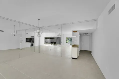 6654 Villa Sonrisa Drive Boca Raton FL 33433