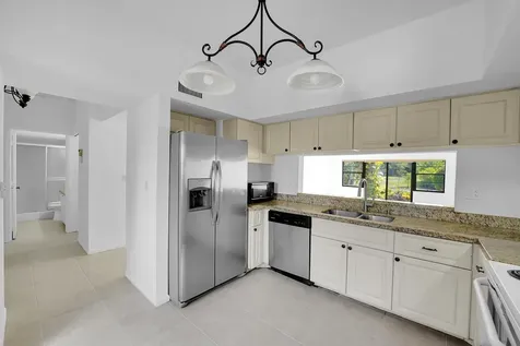 6654 Villa Sonrisa Drive Boca Raton FL 33433