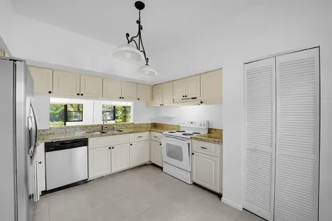 6654 Villa Sonrisa Drive Boca Raton FL 33433