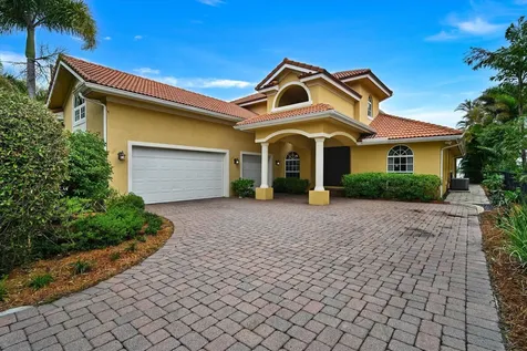 881 SE Saint Lucie Boulevard Stuart FL 34996