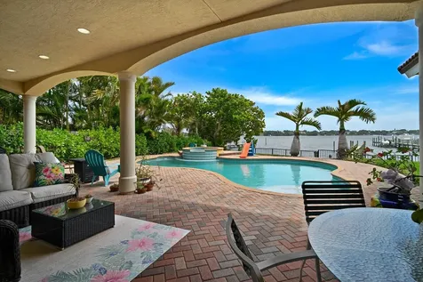 881 SE Saint Lucie Boulevard Stuart FL 34996