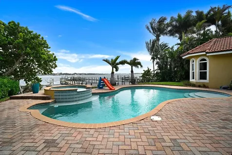 881 SE Saint Lucie Boulevard Stuart FL 34996