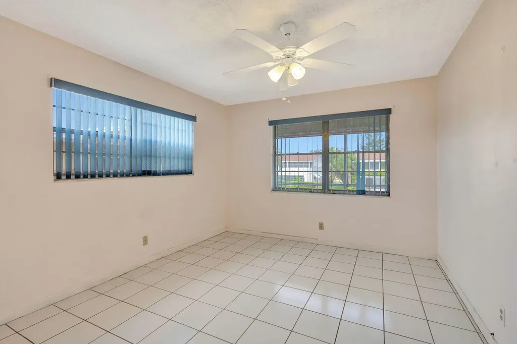 332 Sheffield N West Palm Beach FL 33417