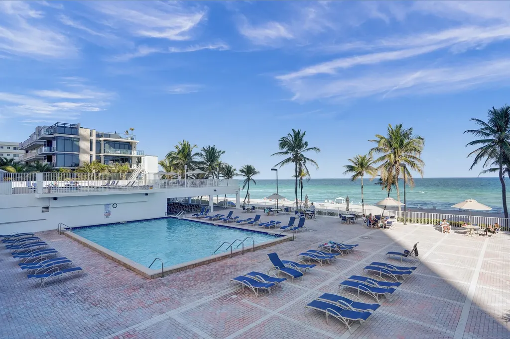 2301 S Ocean Drive Hollywood FL 33019