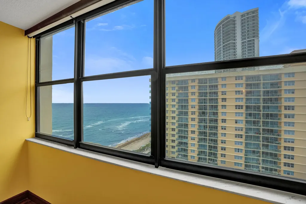 2301 S Ocean Drive Hollywood FL 33019