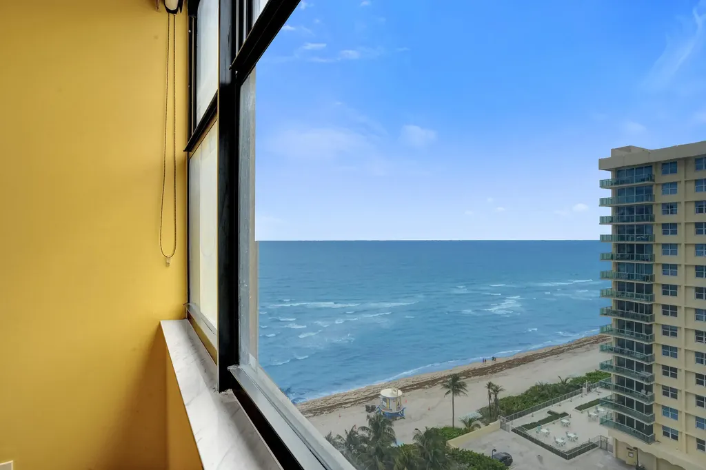 2301 S Ocean Drive Hollywood FL 33019