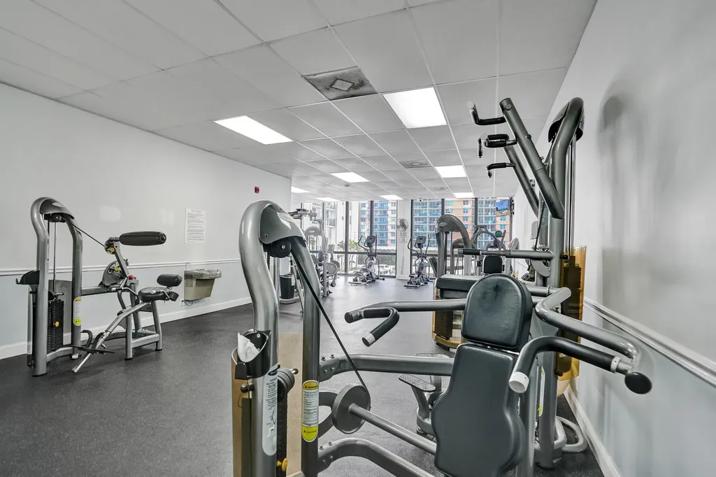 2301 S Ocean Drive Hollywood FL 33019