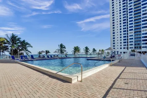 2301 S Ocean Drive Hollywood FL 33019