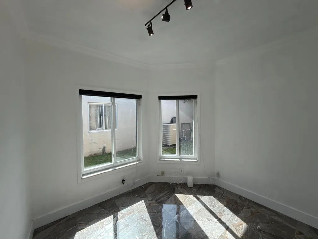 4572 SW 14th Street Deerfield Beach FL 33442