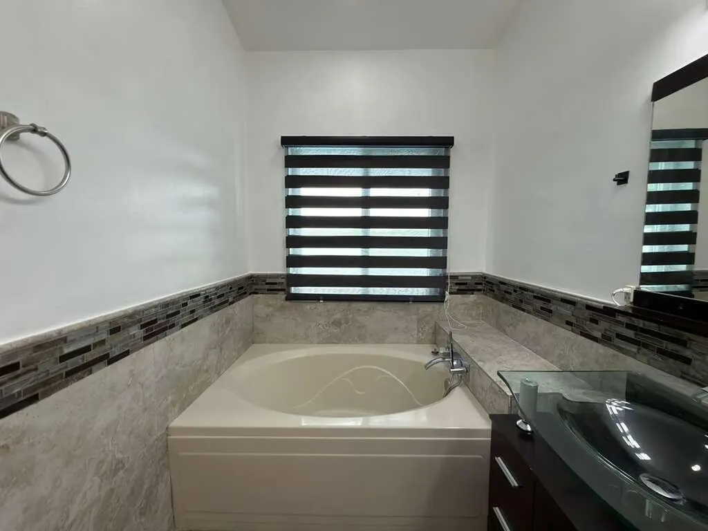4572 SW 14th Street Deerfield Beach FL 33442