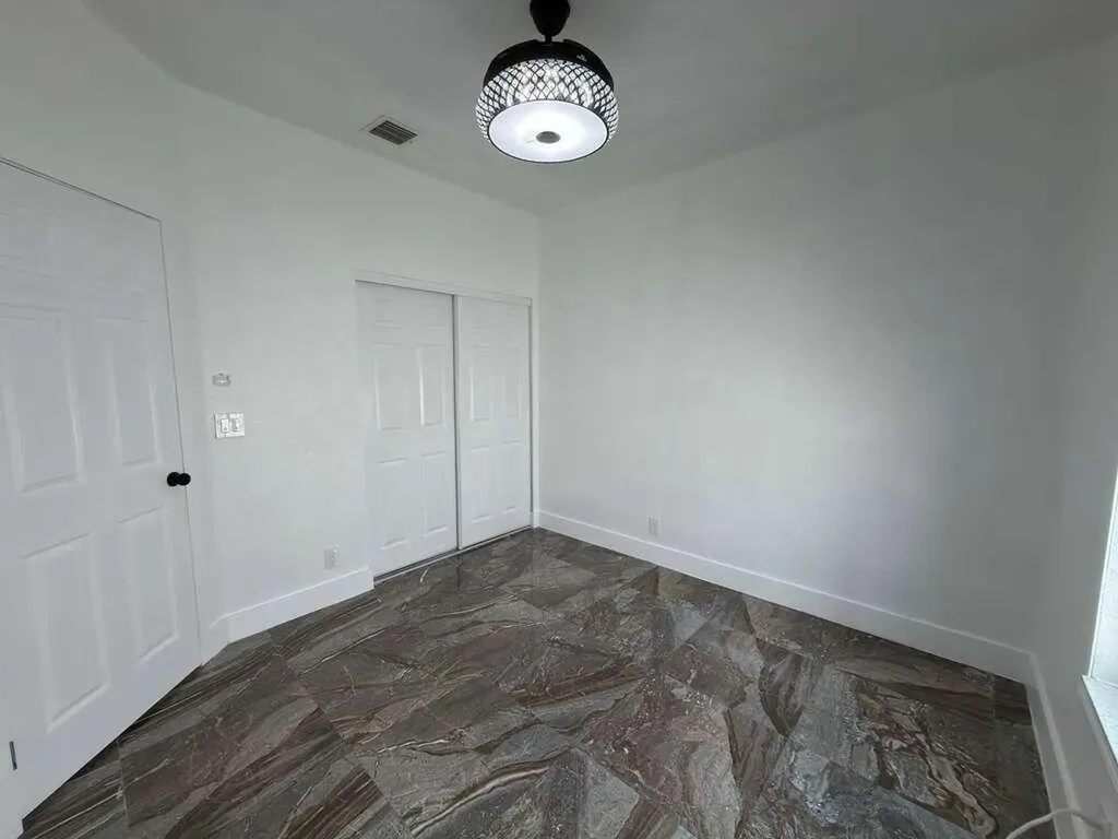 4572 SW 14th Street Deerfield Beach FL 33442