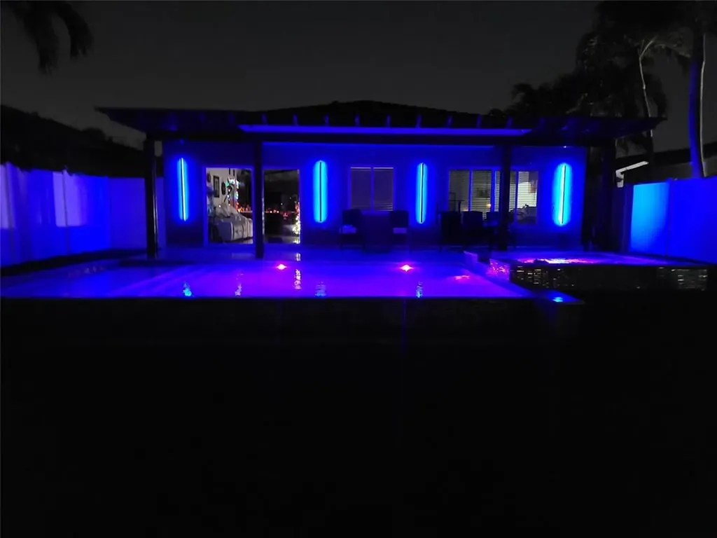 4572 SW 14th Street Deerfield Beach FL 33442