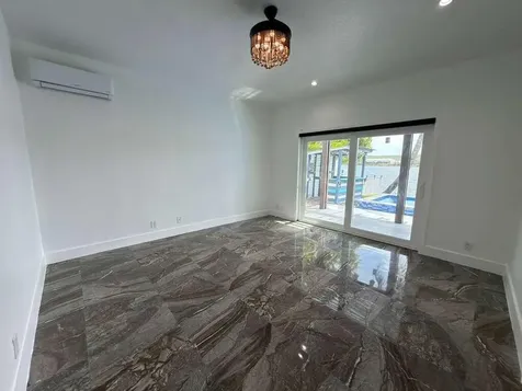 4572 SW 14th Street Deerfield Beach FL 33442