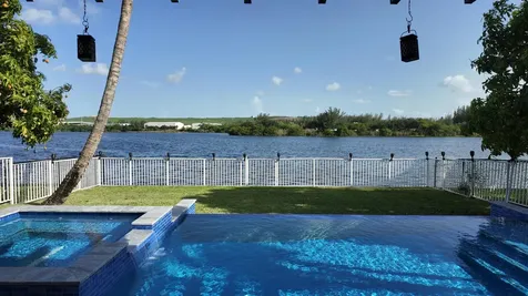 4572 SW 14th Street Deerfield Beach FL 33442