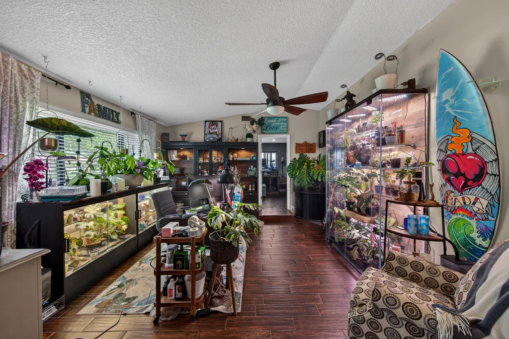 9696 NW 28th Place Coral Springs FL 33065