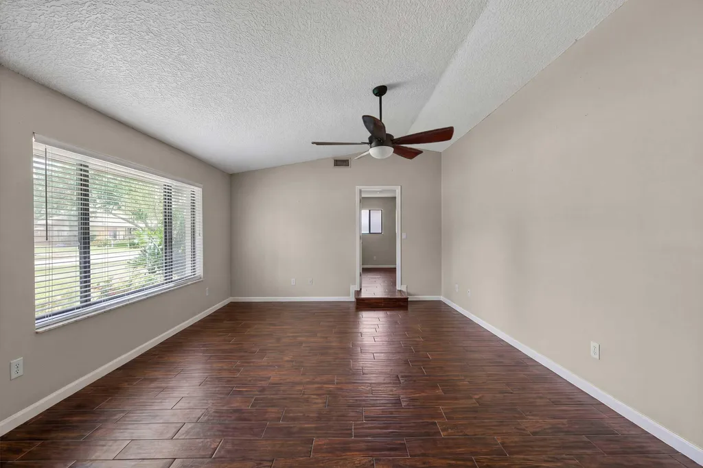 9696 NW 28th Place Coral Springs FL 33065