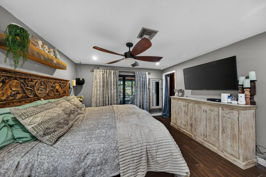 9696 NW 28th Place Coral Springs FL 33065
