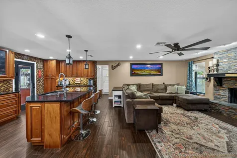 9696 NW 28th Place Coral Springs FL 33065
