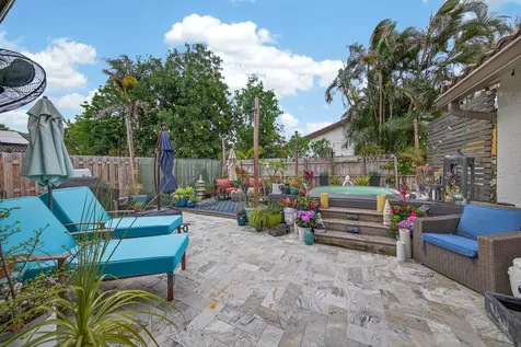 9696 NW 28th Place Coral Springs FL 33065