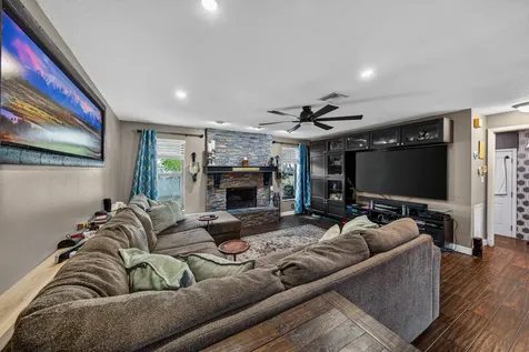 9696 NW 28th Place Coral Springs FL 33065