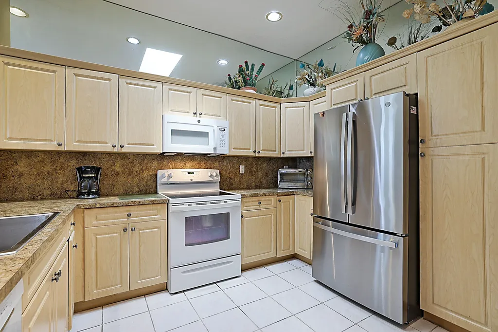 3877 Summer Chase Court Lake Worth FL 33467