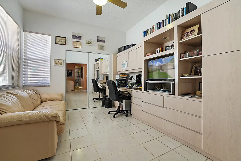 3877 Summer Chase Court Lake Worth FL 33467