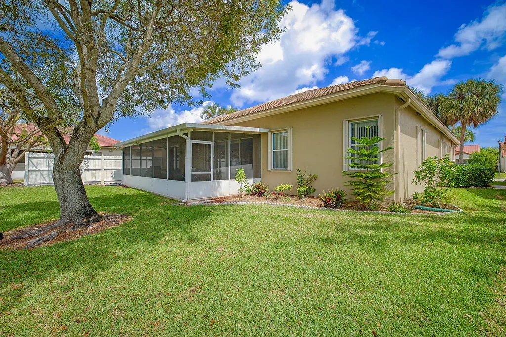 3877 Summer Chase Court Lake Worth FL 33467
