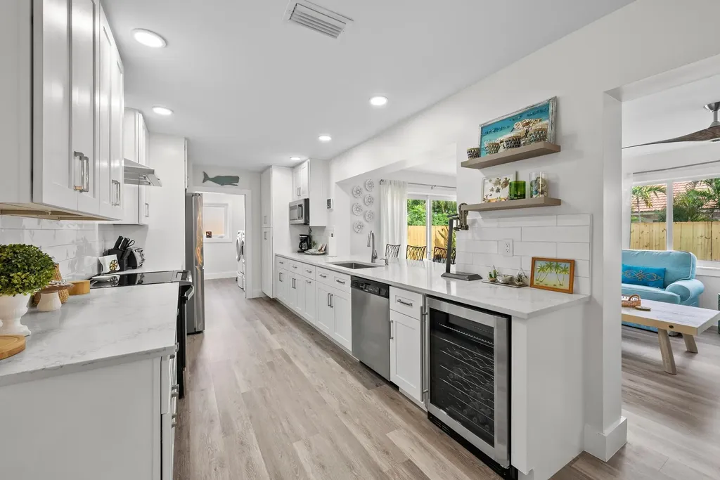 517 Gulf Road North Palm Beach FL 33408