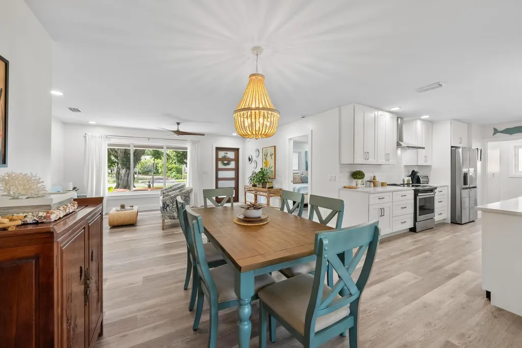 517 Gulf Road North Palm Beach FL 33408