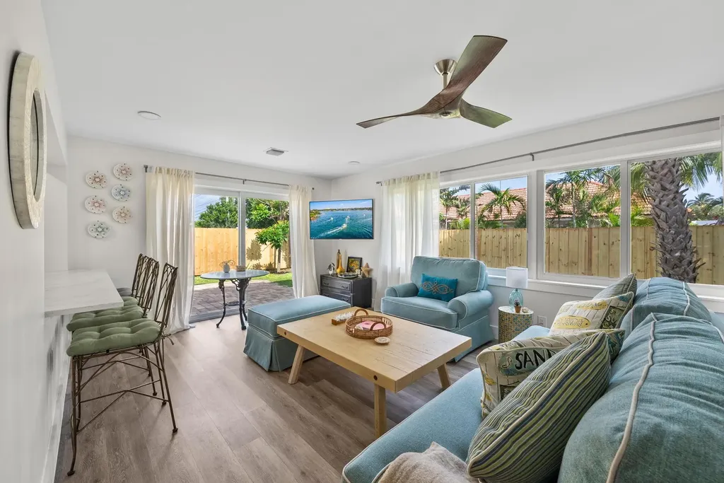 517 Gulf Road North Palm Beach FL 33408