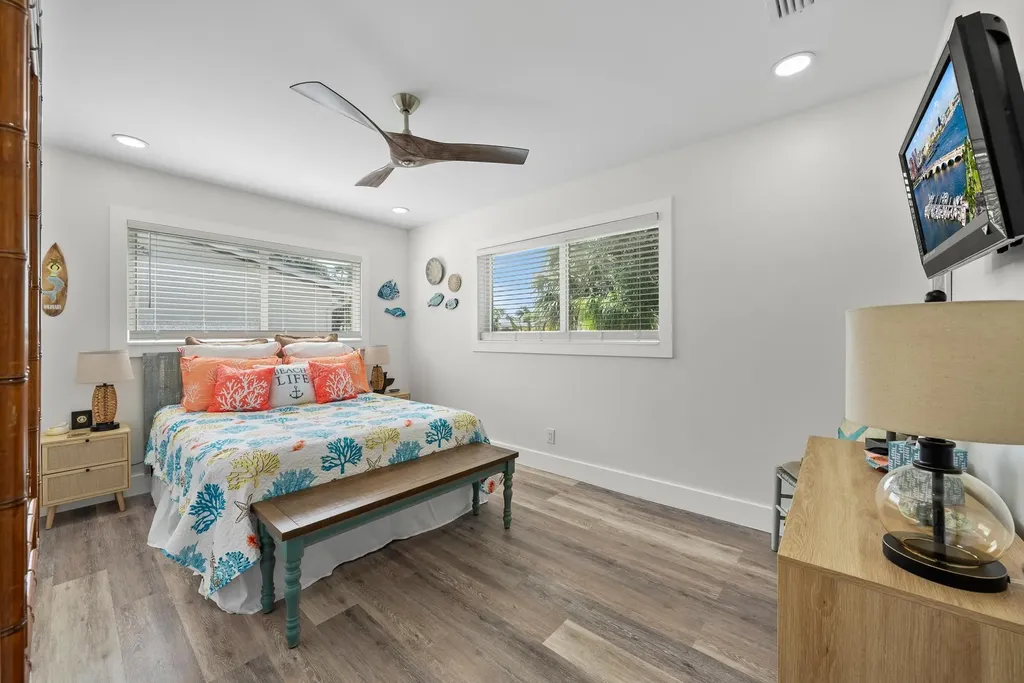 517 Gulf Road North Palm Beach FL 33408