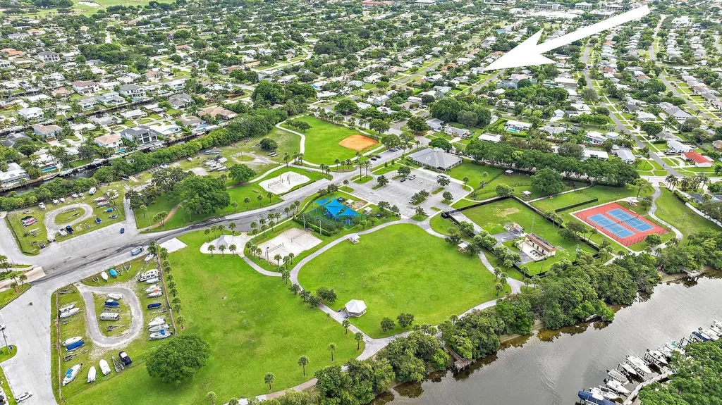 517 Gulf Road North Palm Beach FL 33408
