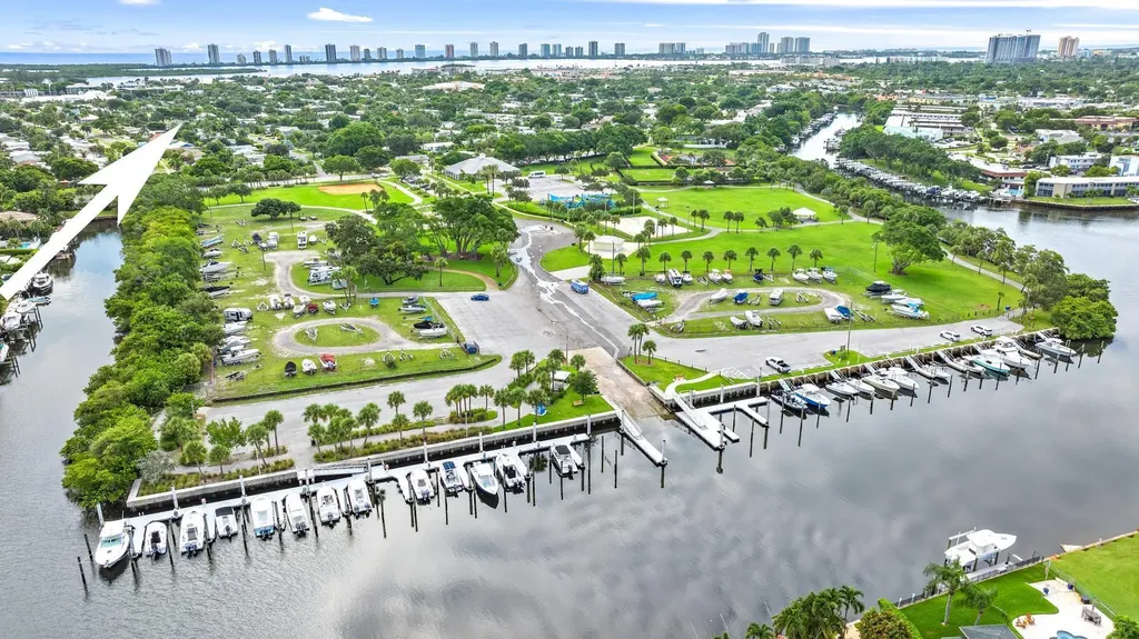 517 Gulf Road North Palm Beach FL 33408