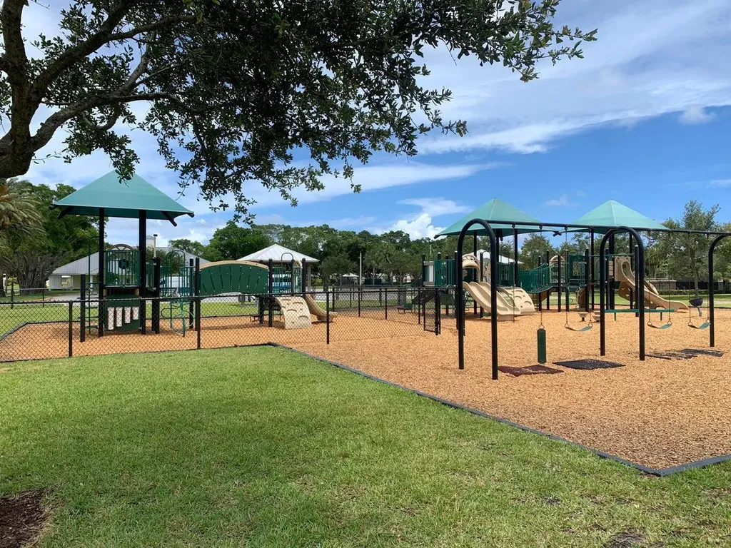517 Gulf Road North Palm Beach FL 33408